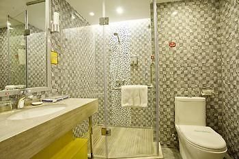 Miaozu Buyi Hotel Fenghuang Esterno foto